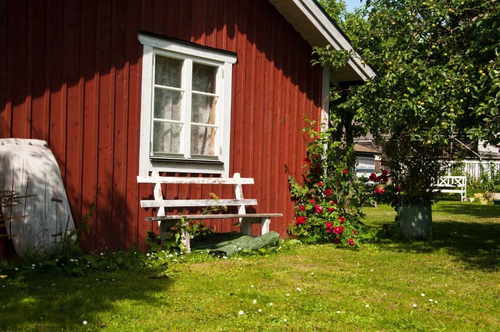 Hotel Pensionat Granparken Norrtälje Zewnętrze zdjęcie