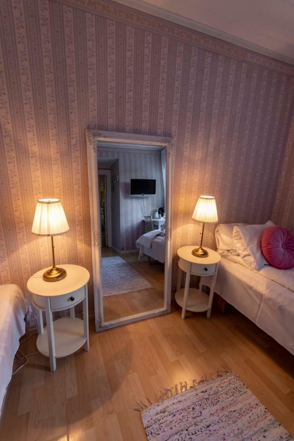 Hotel Pensionat Granparken Norrtälje Zewnętrze zdjęcie